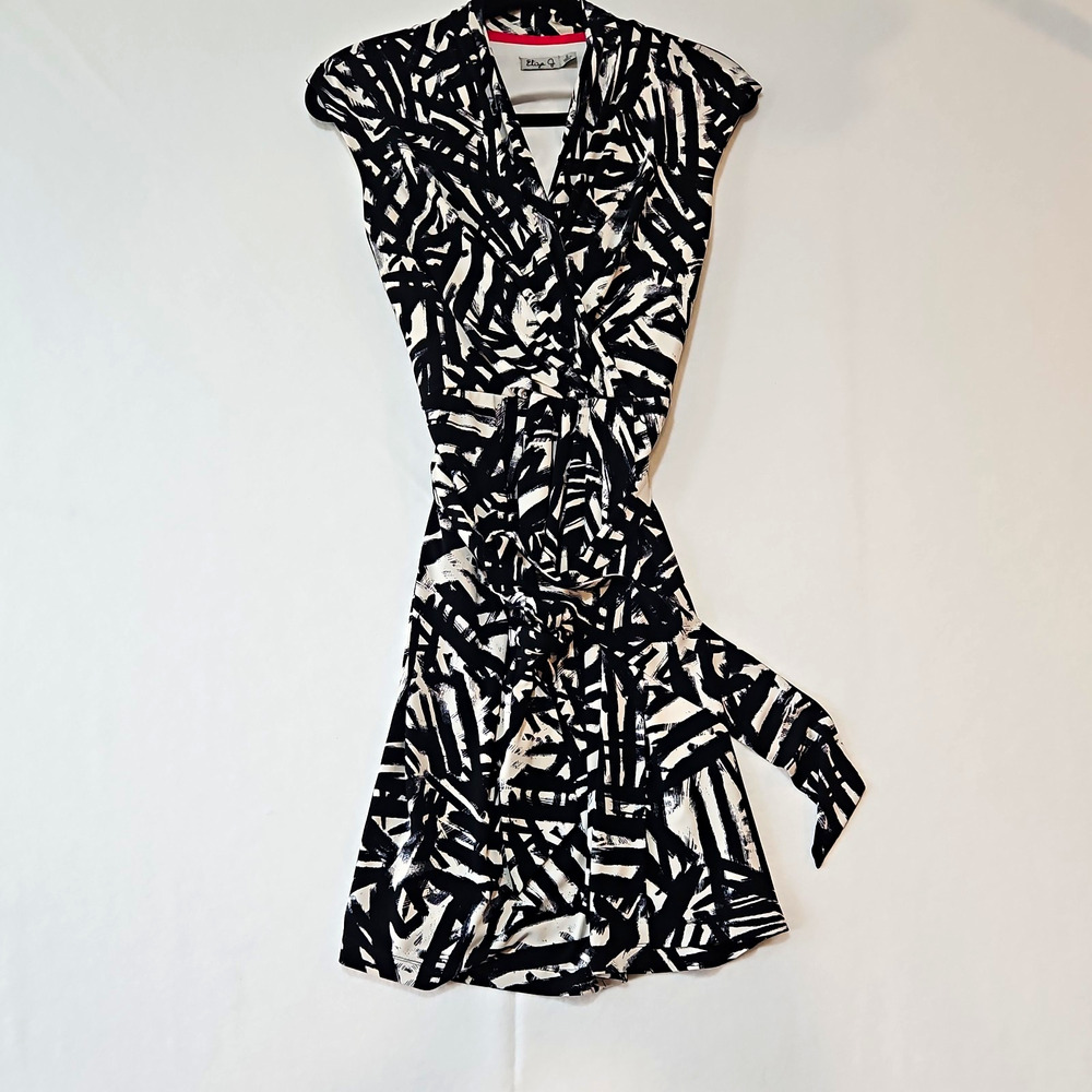 Eliza J Women's 6 Black White Abstract Wrap Dress V-Neck Cap Sleeve Lined